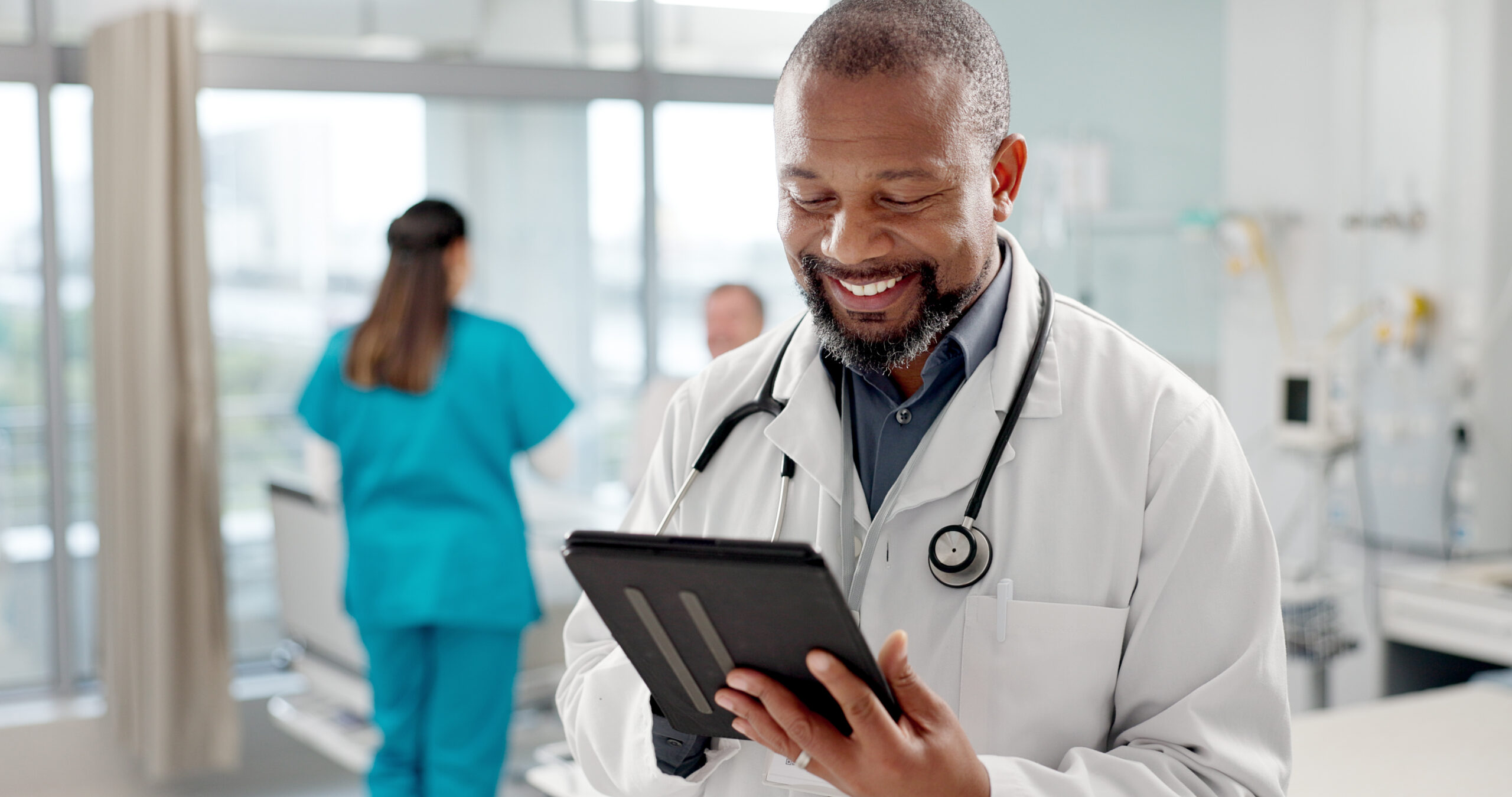 Are you looking to advance your healthcare career and become a successful healthcare professional? Here are seven essential pieces of healthcare career advice to help you level up as a healthcare professional.