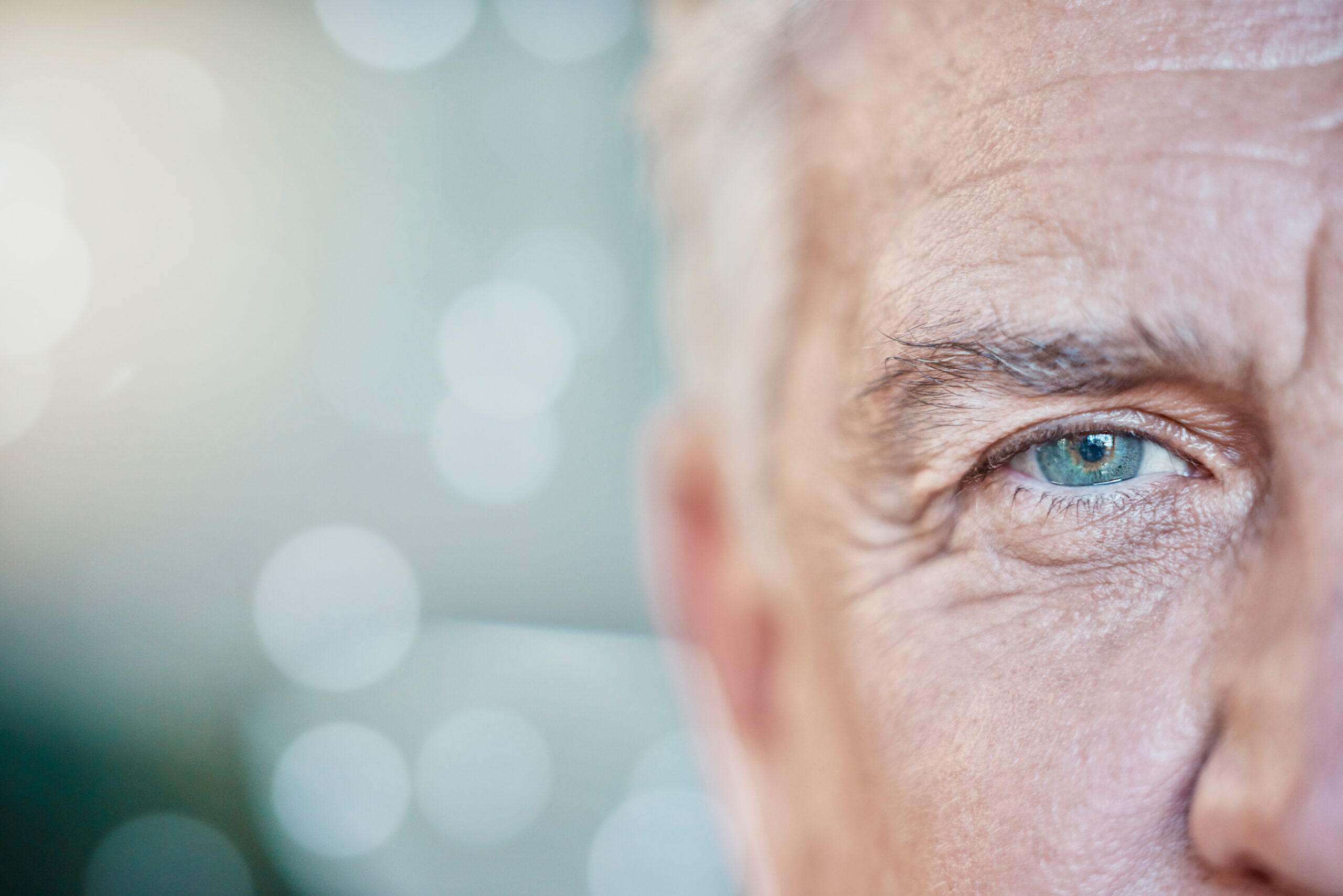 A new study shows that a loss of visual sensitivity can predict dementia up to 12 years before diagnosis. Learn more about dementia and how a visual sensitivity test can assist with early detection.