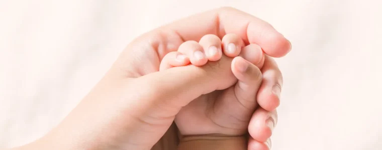Parenthood is wonderful, but it’s hard. For healthcare professionals, balancing parenthood and a medical career can be even more challenging. For parents in healthcare or new parents pursuing a medical career, here are a few approaches to maintaining parental mental health.