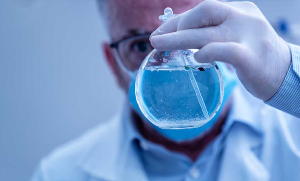 Tiny plastic particles may cross the placental barrier, disrupting pregnancy hormones essential for healthy foetal development.